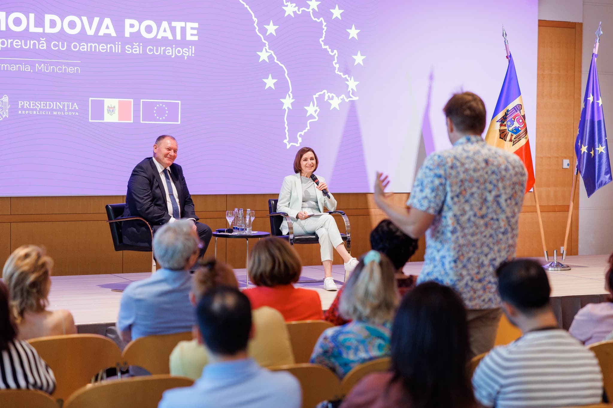 Maia Sandu s-a întâlnit cu diaspora moldovenească din Germania: Fie că suntem acasă sau peste hotare, viitorul Moldovei depinde de noi toți