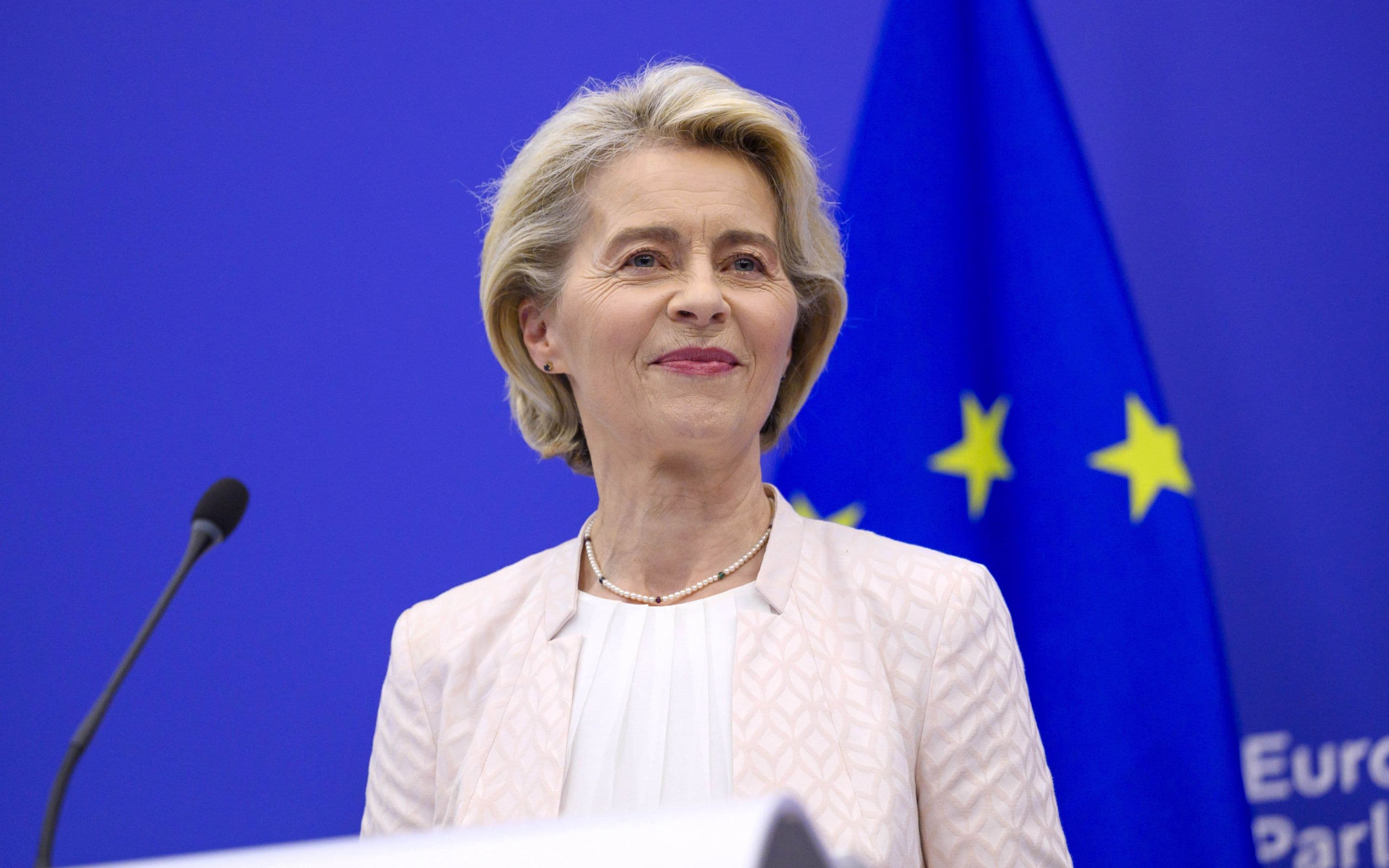 Ursula von der Leyen, la un forum pe marginea summitului NATO: Europa apărării s-a trezit în sfârșit