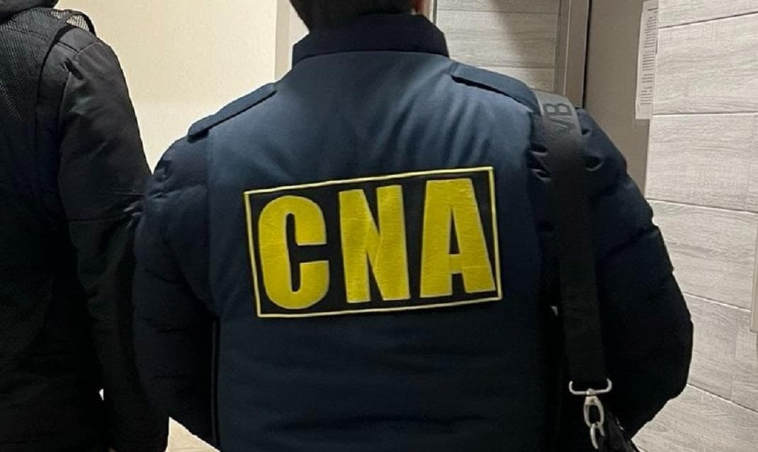 Complicele șefului Biroului Vamal Centru, reținut de CNA