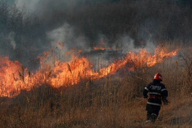 O nouă avertizare meteo! Cod Galben de incendii de vegetație