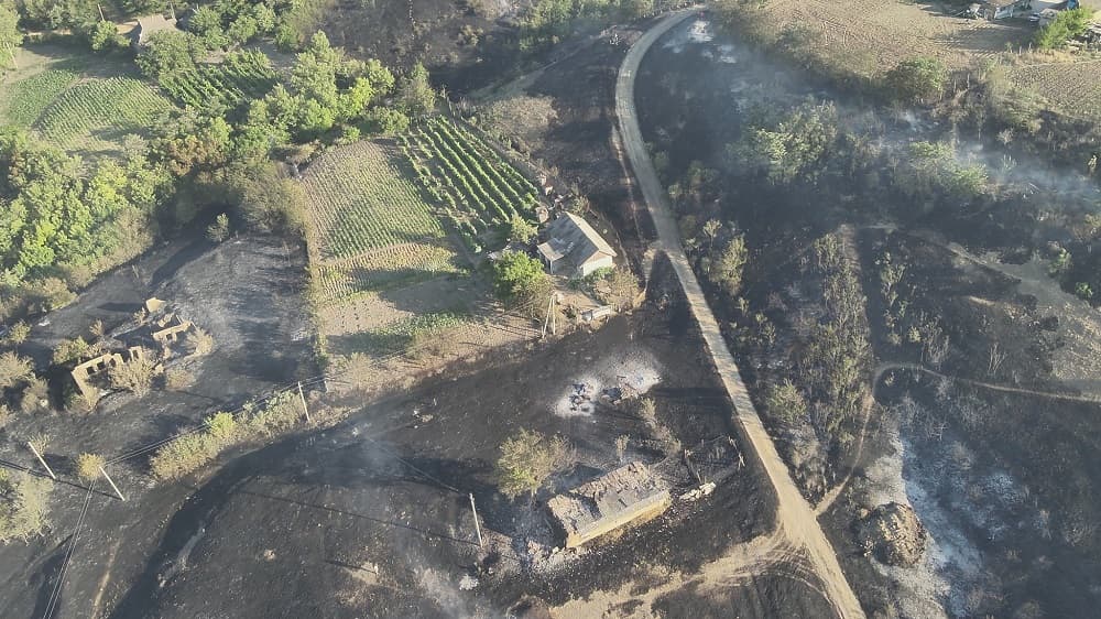Incendii masive de vegetație în mai multe raioane! Hectare întregi, mistuite de flăcări