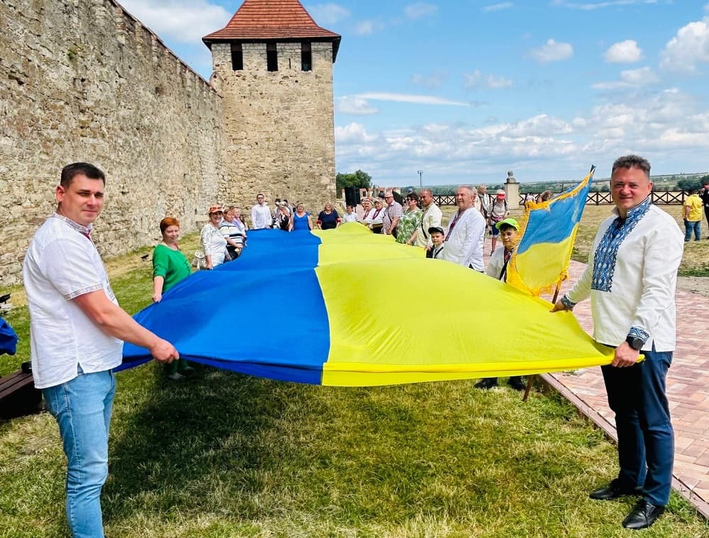 FOTO // Ziua Constituției Ucrainei, sărbătorită în Transnistria. Legea supremă a lui Orlik, omagiată în inima regiunii secesioniste