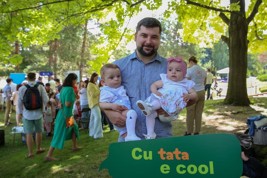 FOTO // R. Moldova sărbătorește Ziua Taților: „Tații activi – parteneri egali în creșterea copiilor”