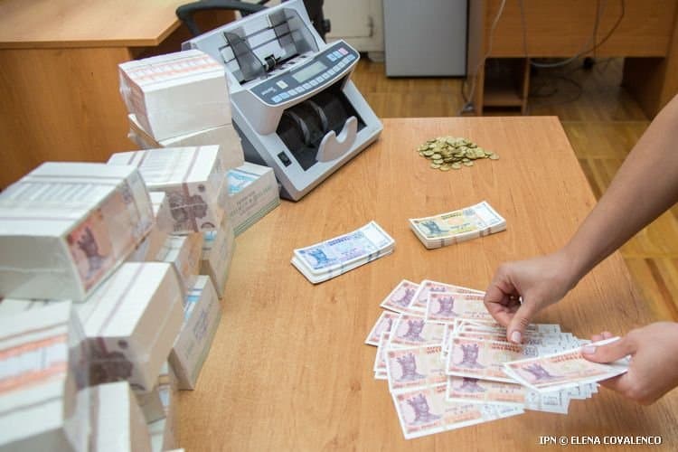 CNAS a început plata pensiilor și alocațiilor sociale pentru luna iulie