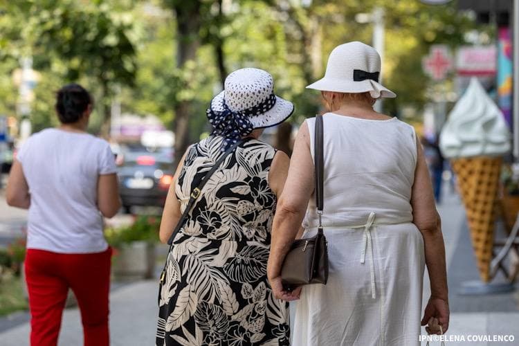 Din 1 iulie, vârsta de pensionare pentru femei crește cu jumătate de an