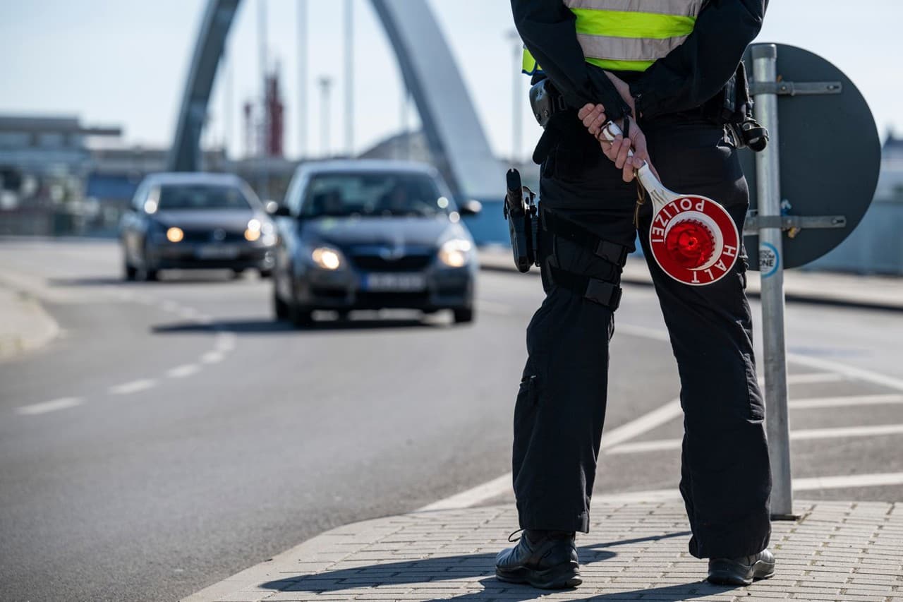 Polonia reintroduce controale la frontierele cu Germania şi Lituania. Reacția Berlinului