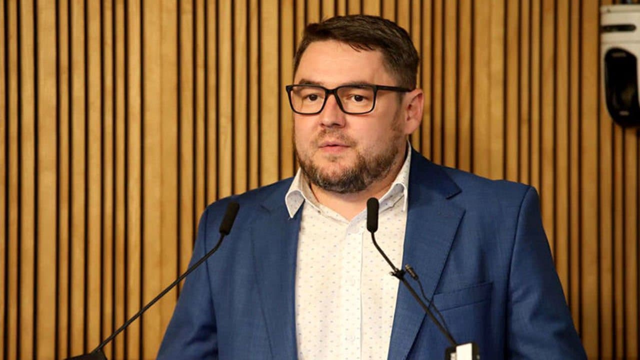 Alexei Lungu s-a dat din nou în spectacol: A bruscat jurnalista TVR Moldova, Angelina Ungureanu