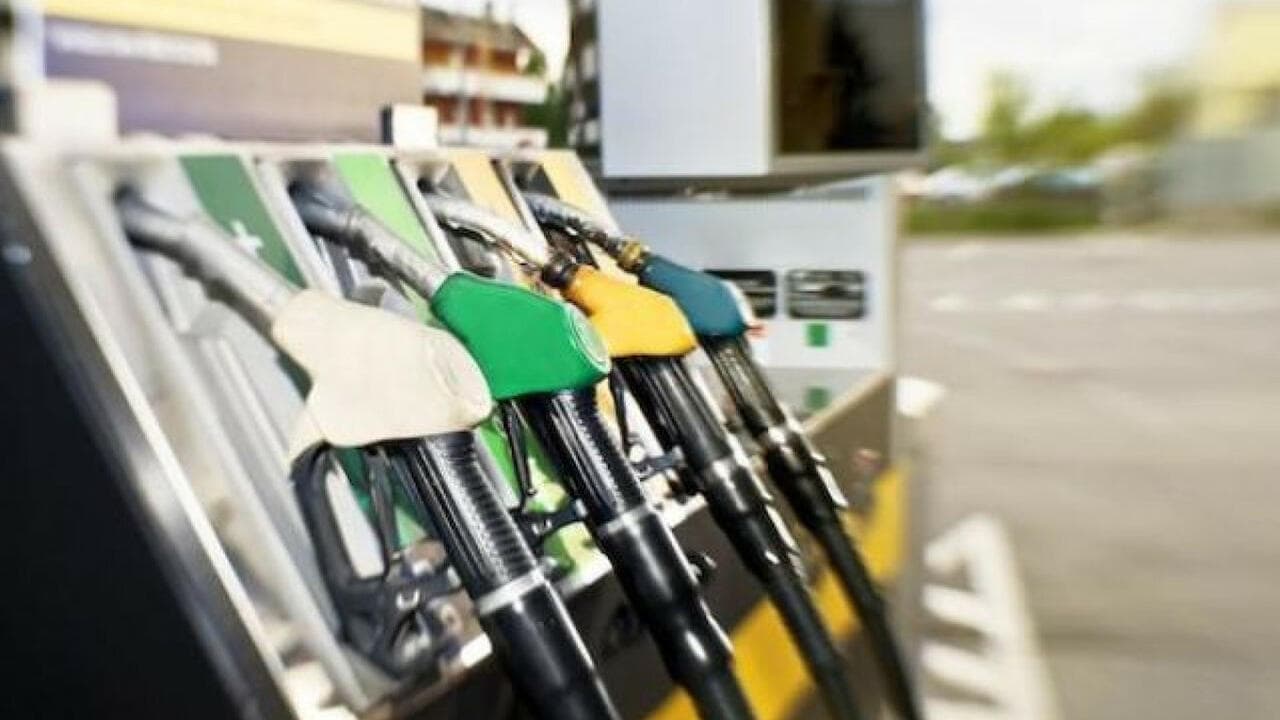 Stație PECO, prinsă că înșela clienții la cantitatea de carburant livrată