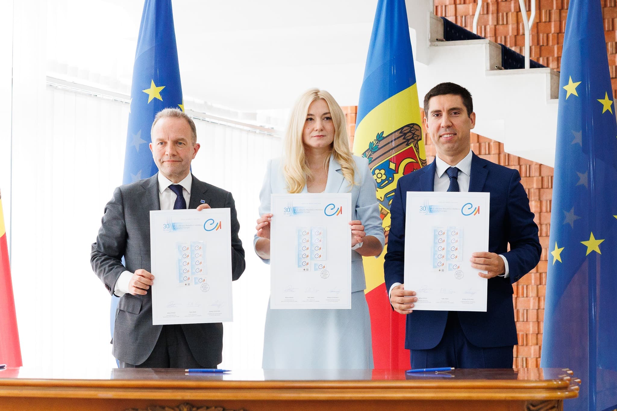 FOTO // Moldova, la 30 de ani în Consiliul Europei. Ceremonie aniversară și timbru poștal special
