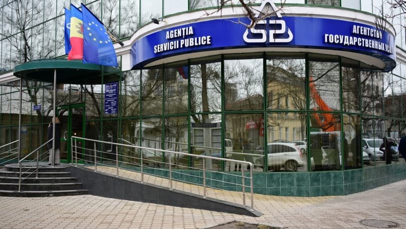 Cartea de rezidență, noul model de act de identitate pentru străinii care au un drept de ședere în R. Moldova
