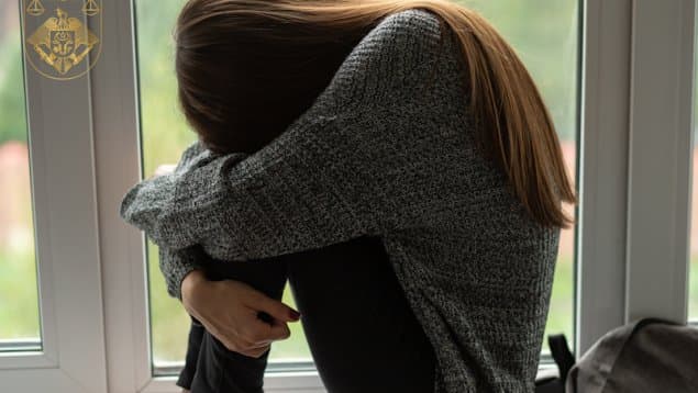 15 ani de închisoare pentru un bărbat care a exploatat sexual două adolescente