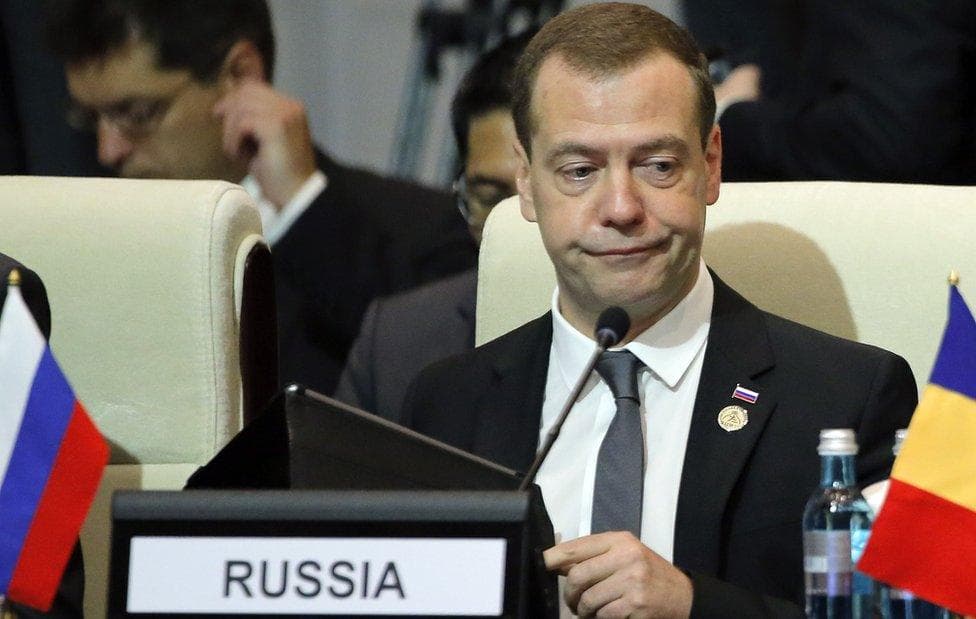 Reacția lui Medvedev după cel de-al 18 pachet de sancțiuni adoptat de UE: Bătrâna dezgustătoare Ursula a pretins o lovitură a UE în „inima mașinii de război a Rusiei”