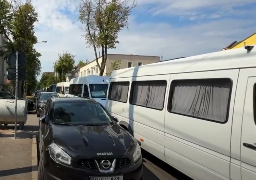 Transportatorii au pichetat sediul Delegației UE