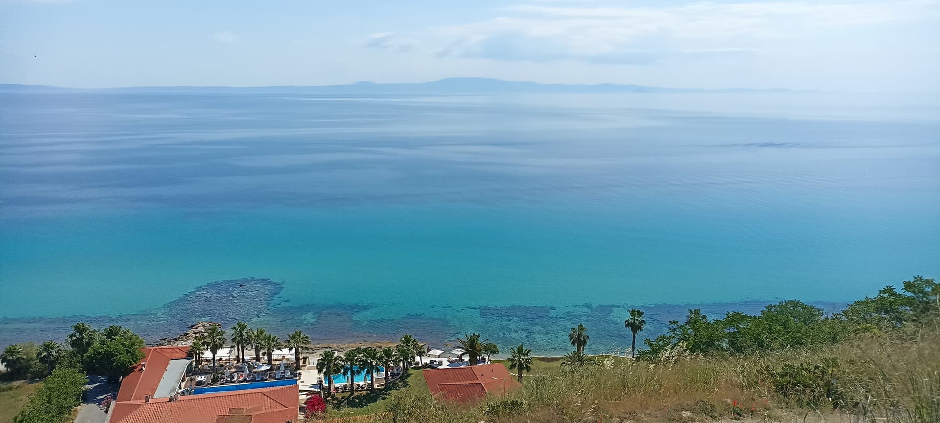 Între cer și pământ. Explorează cele mai faimoase locații din zona sfântului Munte Athos