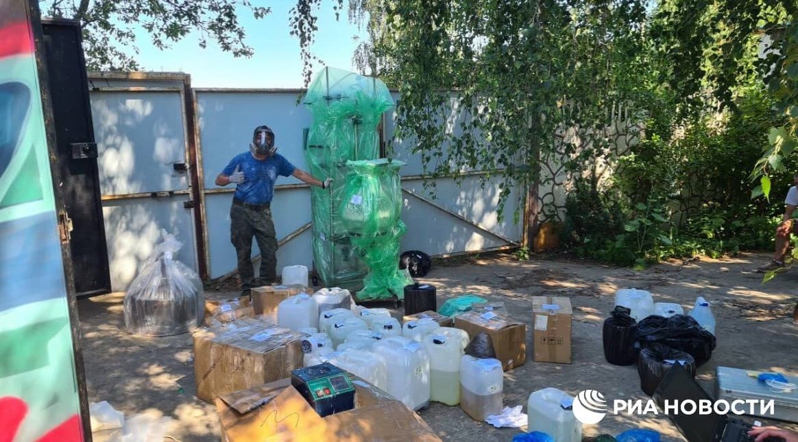 Ani grei de închisoare pentru un moldovean care a organizat un laborator de droguri în Rusia