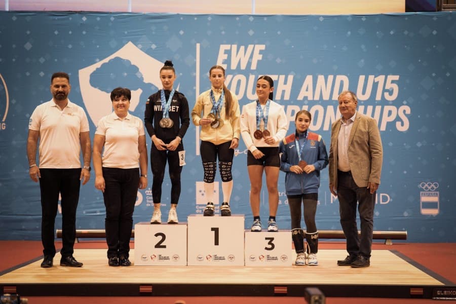 Campionatul European de Haltere // Tinerii sportivi din R. Moldova au obținut nouă medalii, dintre care patru de aur