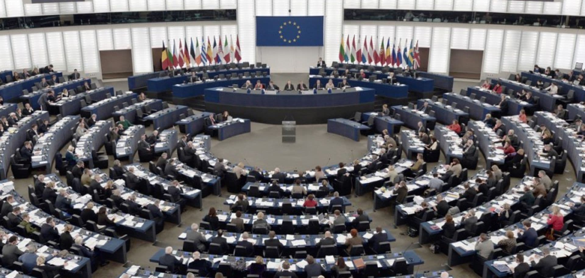 Eurodeputații, plan cu termen limită pentru renunțarea la importul de gaze rusești