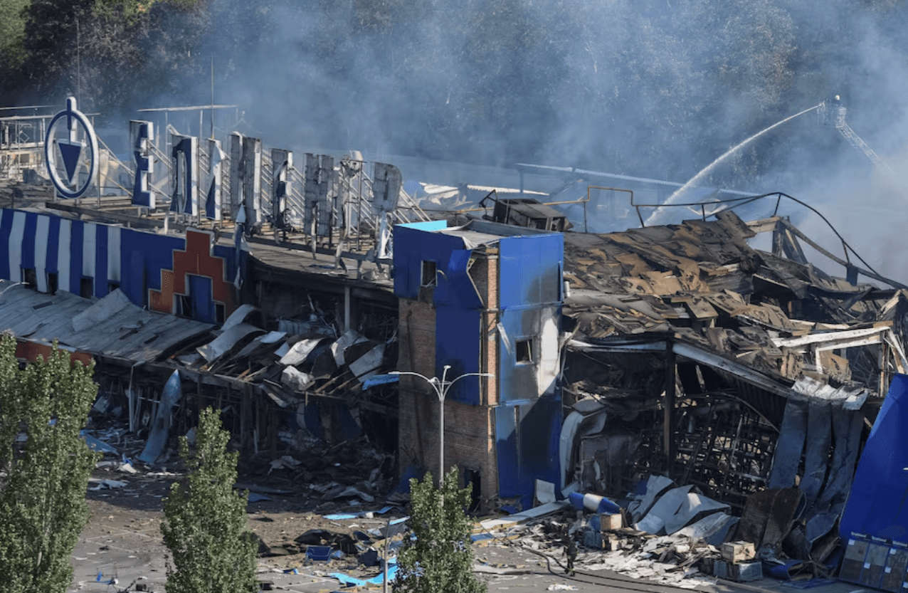 Cel puțin trei morți în Ucraina și doi în Rusia, în urma unor atacuri aeriene