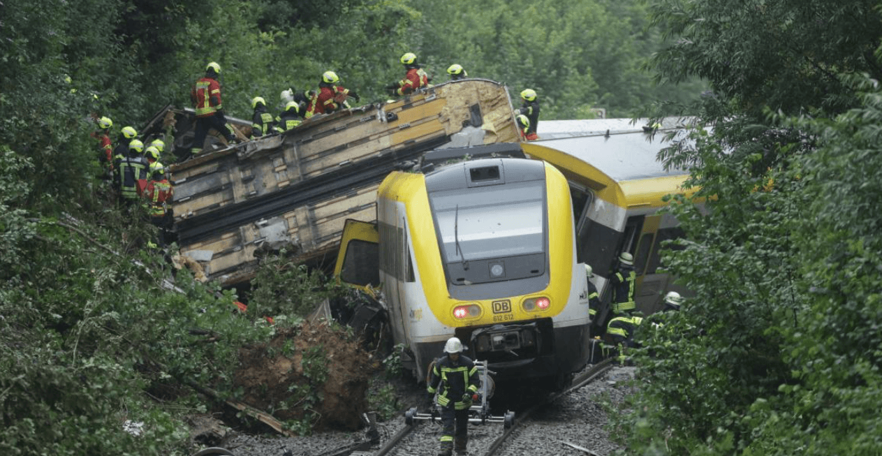 Accident feroviar grav în Germania: un tren de pasageri a deraiat în Baden-Württemberg – sunt raportate victime