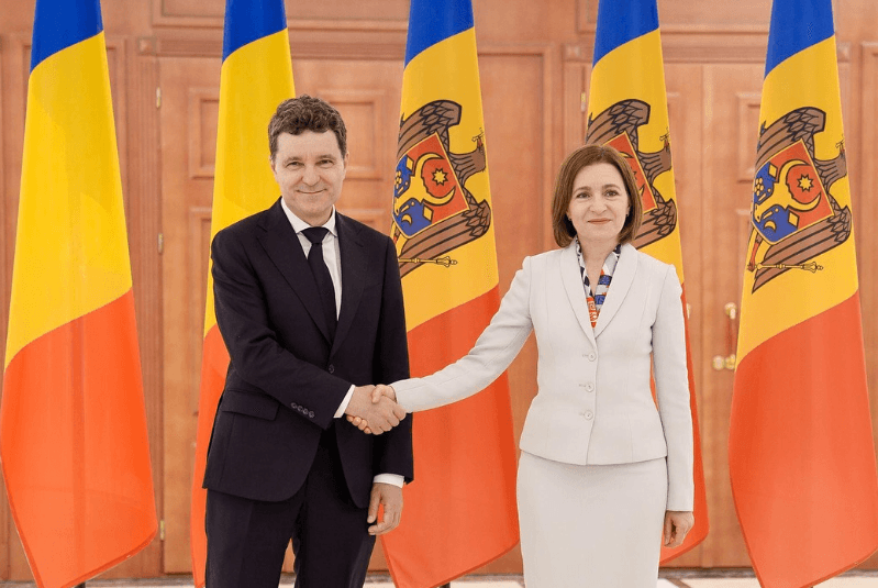 La solicitarea Chișinăului, România va oferi sprijin împotriva războiului hibrid purtat de Rusia fără a se implica în procesul electoral, afirmă Nicușor Dan după avertismentele Maiei Sandu
