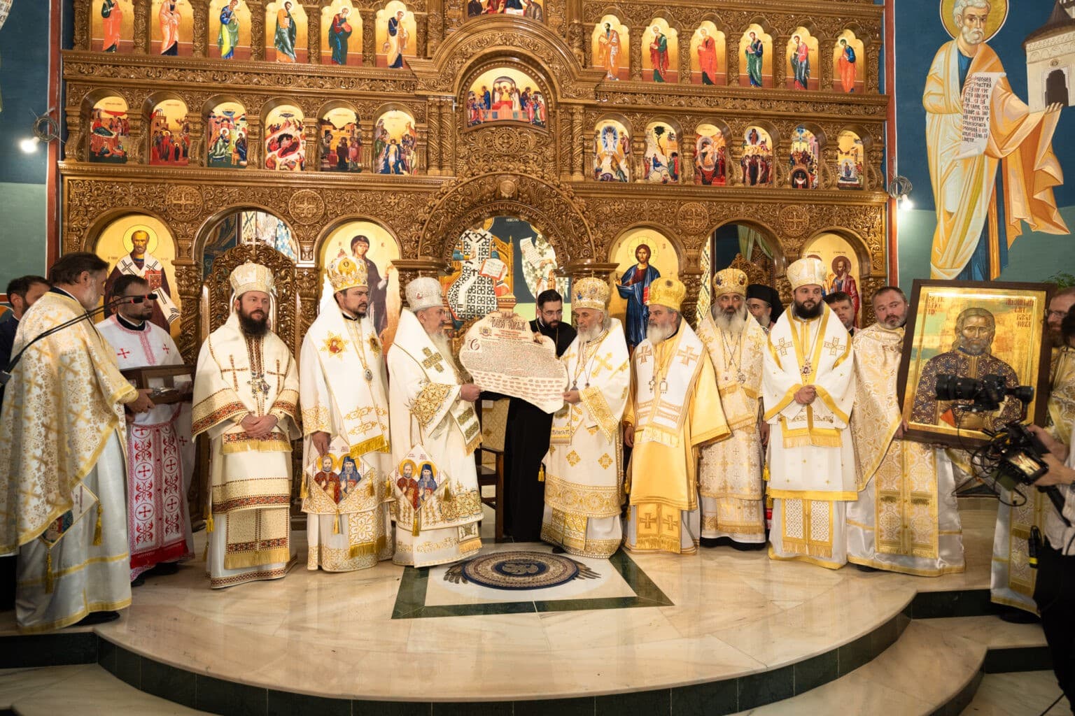 Canonizarea a doi noi sfinți ai neamului românesc, proclamată la Chișinău