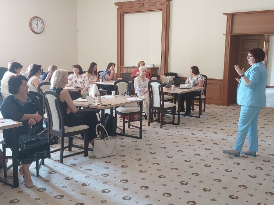 Limba română, tot mai mult învățată de minoritățile naționale. Programul de studiere va fi extins