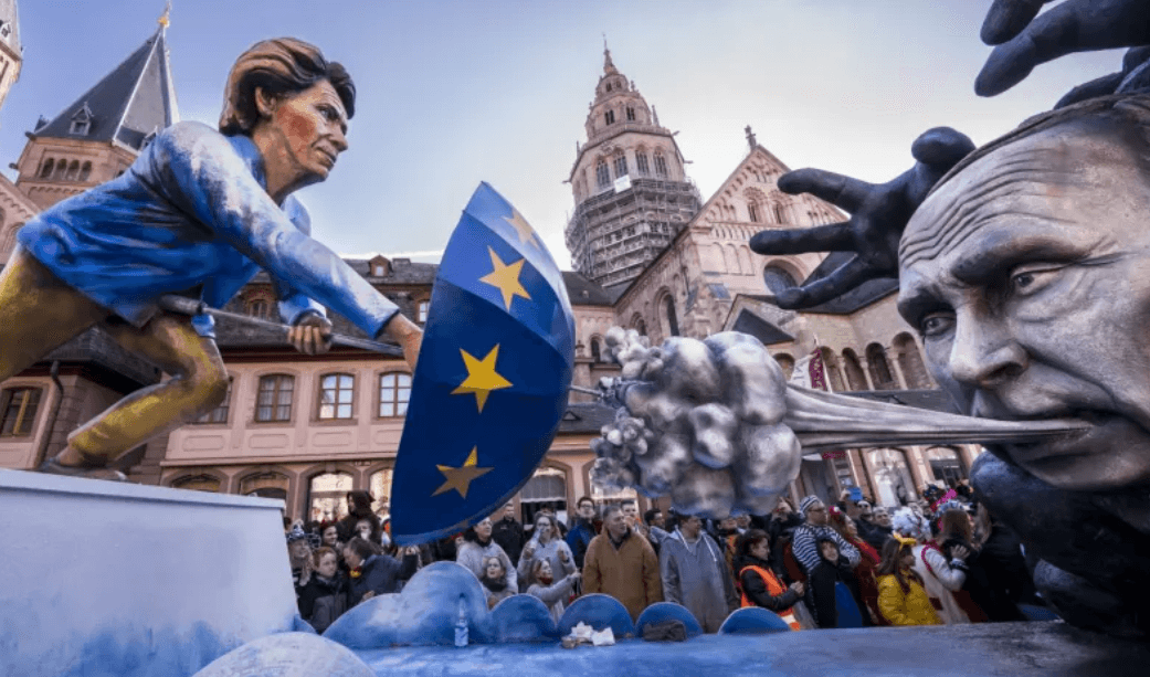 „Europenii consideră acest lucru profund tulburător”. NATO și UE încearcă să sprijine Ucraina înaintea întâlnirii Trump – Putin, Moscova e furioasă