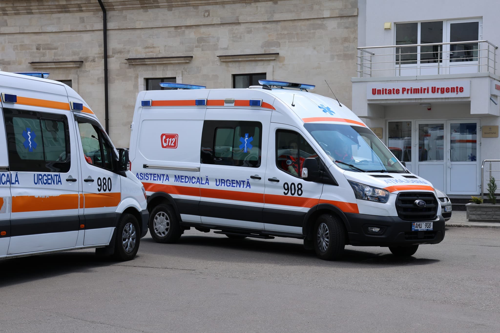 Accident în masă pe un teren de joacă din Ialoveni. Cinci copii, internați la spital