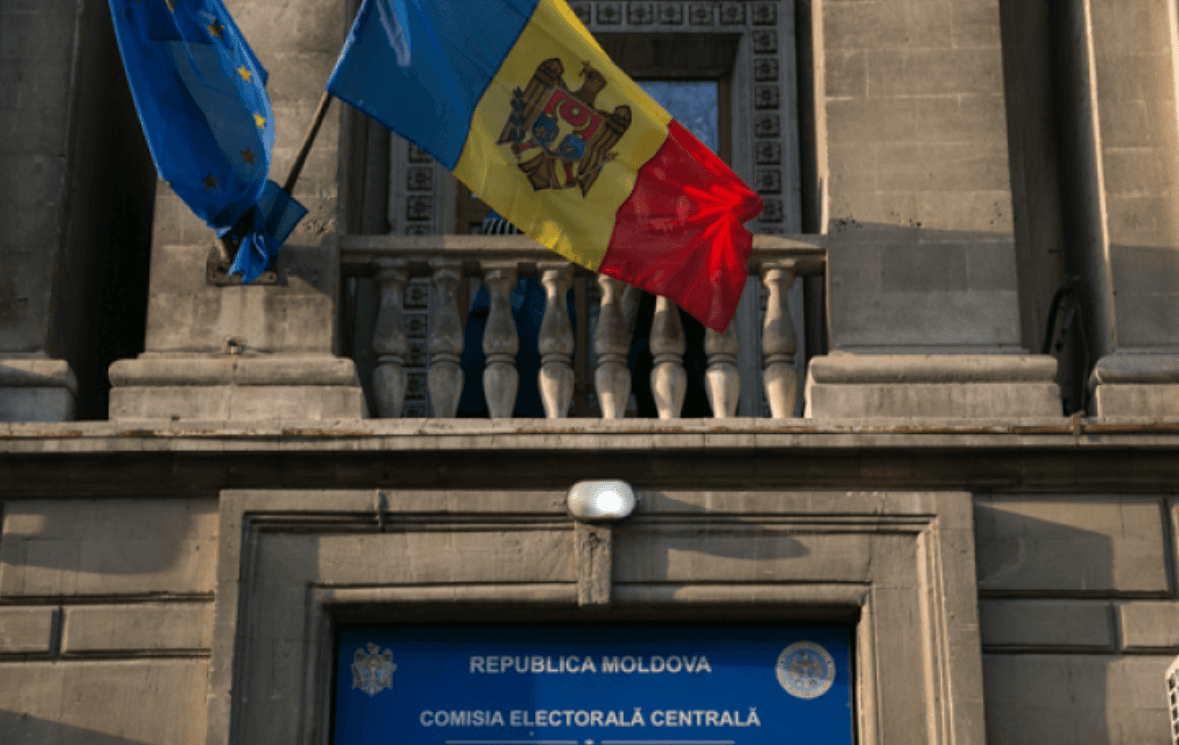 Votanții pot obține informații despre alegerile din 28 septembrie apelând Centrul de Apel