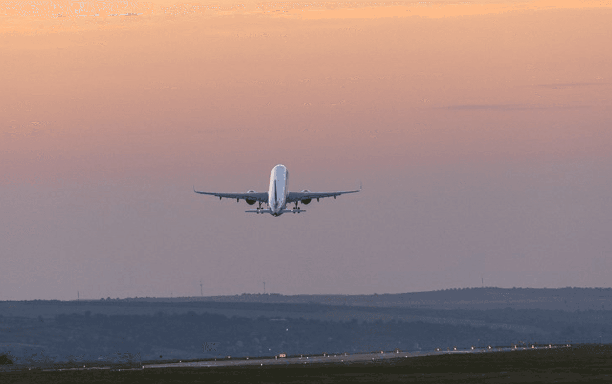 Trei aeronave ucrainene, relocate temporar pe Aeroportul Internațional Mărculești