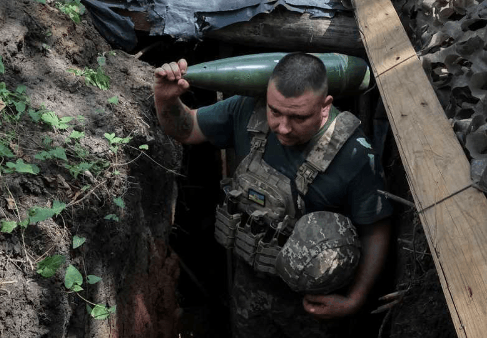 Ucraina estimează că a stabilizat frontul, după străpungerea reușită de trupele ruse în Donețk