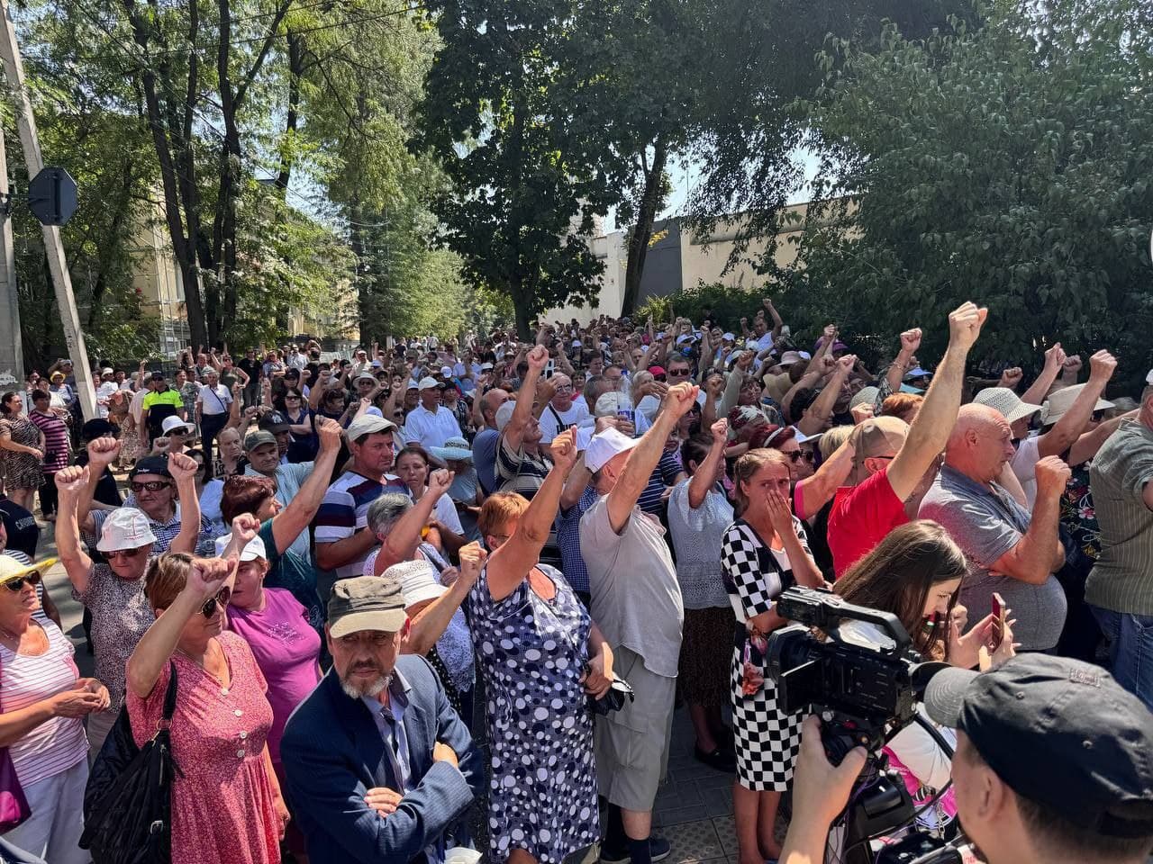 Gruparea Șor pregătește proteste violente? Sunt recrutați tineri cu o constituție robustă