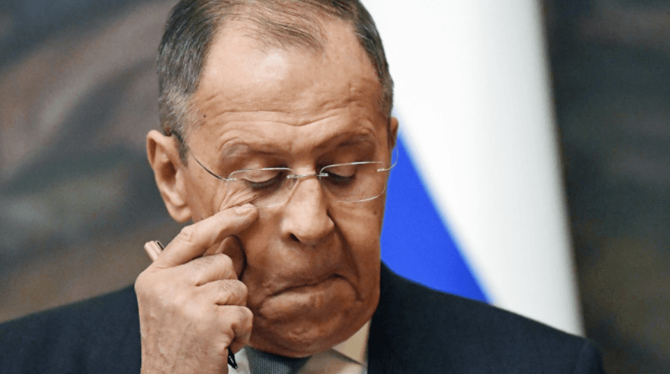 Orice acord de pace trebuie să asigure securitatea Rusiei, avertizează Lavrov. El cere de asemenea ”respectarea deplină a drepturilor ruşilor şi rusofonilor care trăiesc în Ucraina”