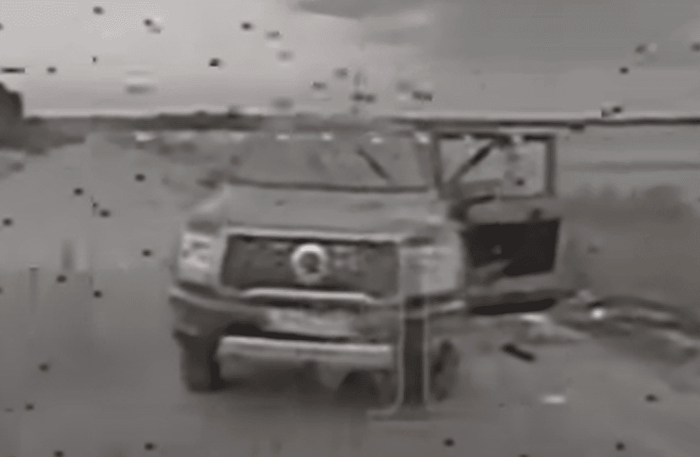 VIDEO // Momentul în care mașina generalului rus Esedulla Abacev a fost vizată de ucraineni în regiunea Kursk. Comandantul a fost grav rănit