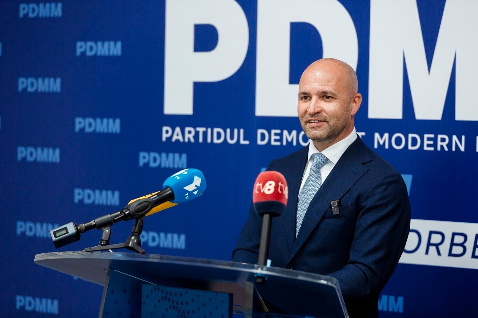 DOC // Ex-ministrul Justiției, Vlad Cebotari, inclus de SIS în lista persoanelor asociate cu Plahotniuc
