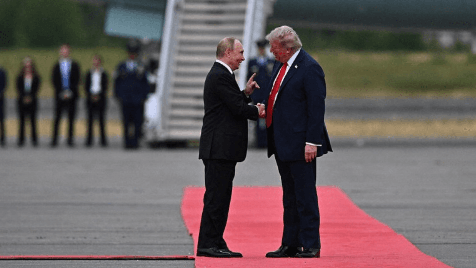 Donald Trump afirmă că a discutat cu Vladimir Putin despre dezarmarea nucleară a Rusiei. „Este un joc foarte important”