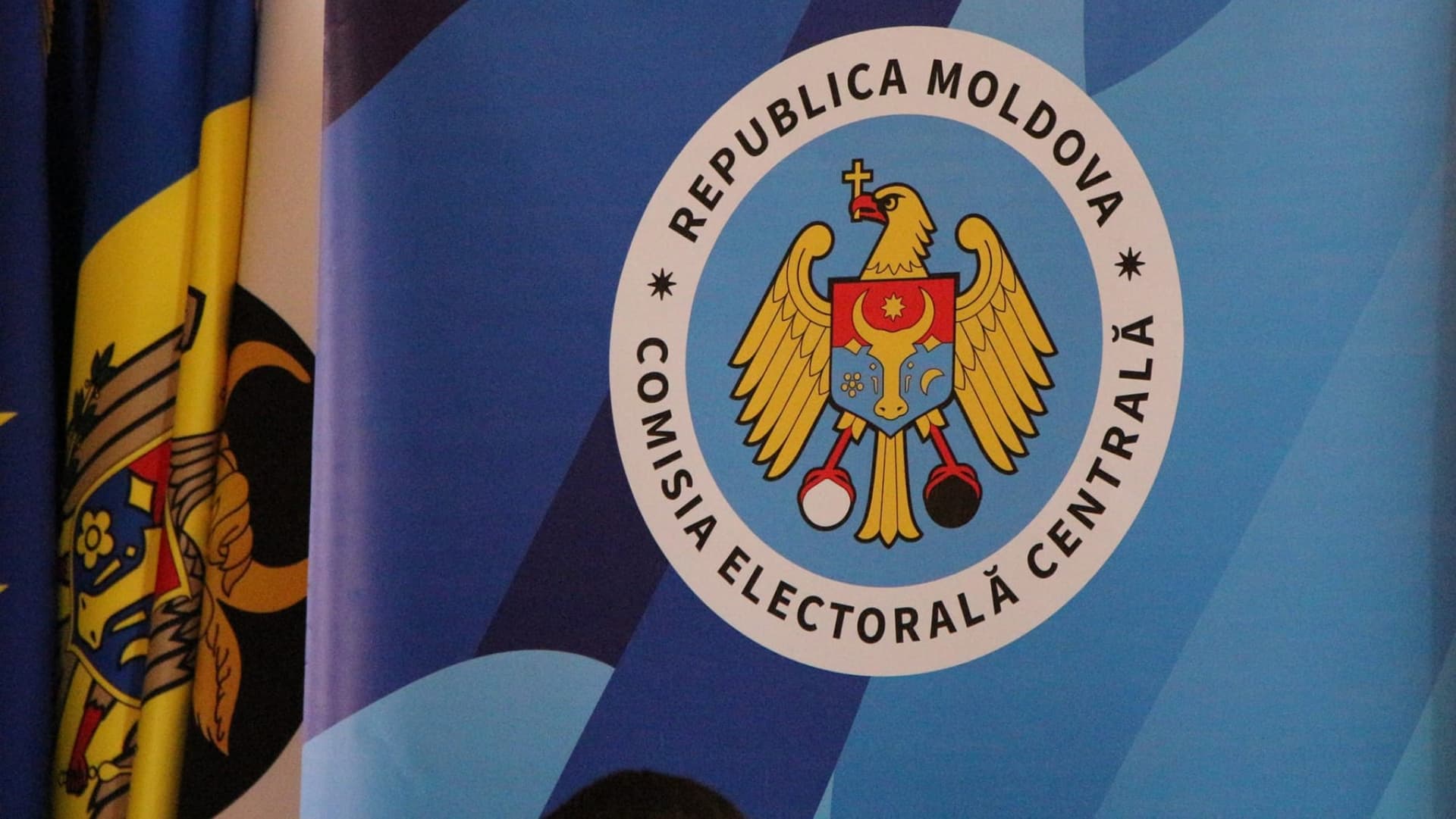 Un candidat independent, înregistrat în cursa electorală. Alți doi – respinși