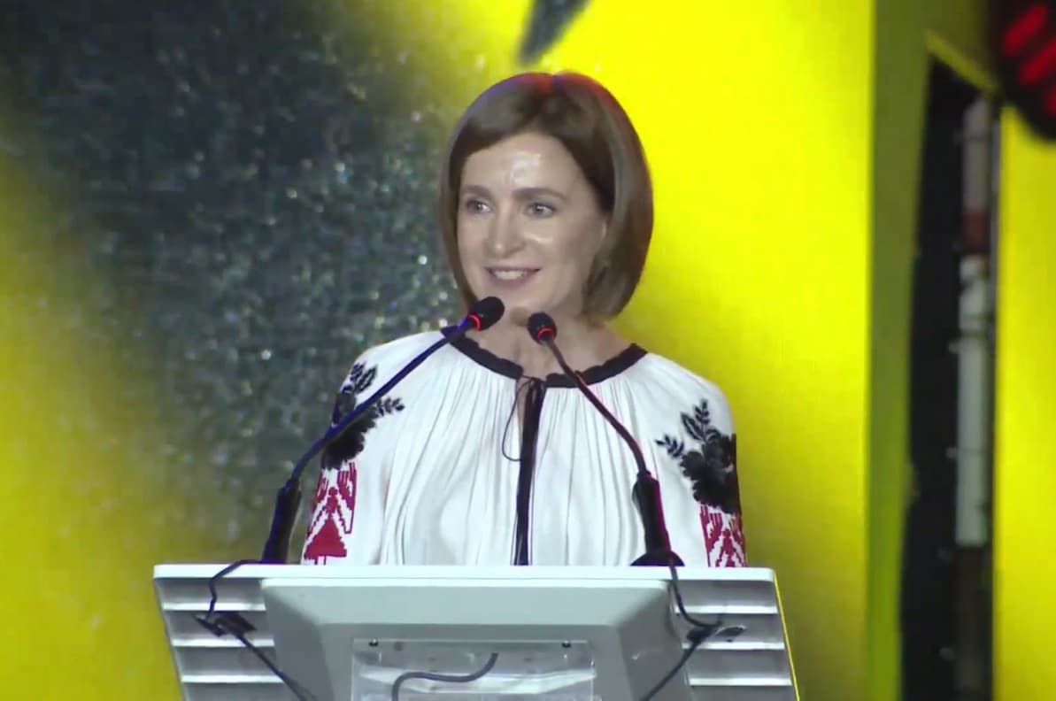 Maia Sandu, pe scena din PMAN: Sunt forțe care vor să ne oprească din drum, dar noi suntem uniți și puternici pentru că avem prieteni extraordinari