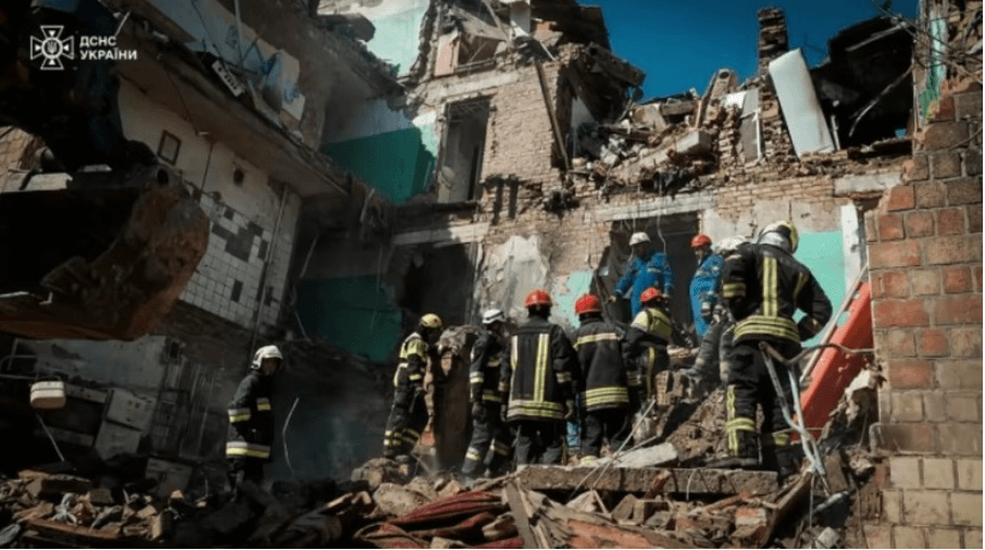 Bilanţul atacului din Kiev a crescut la 18 morţi
