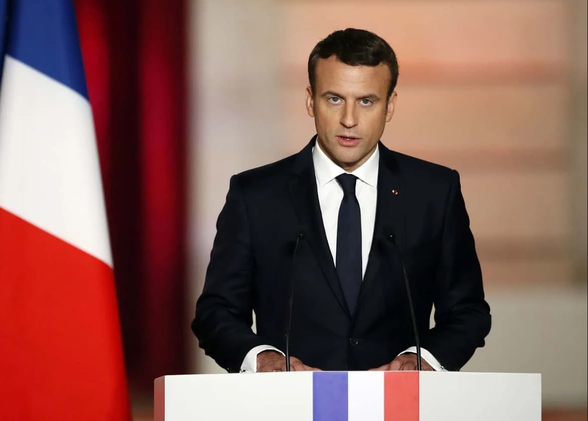 Emmanuel Macron: „Putin își bate joc de Trump, dacă nu se întâlnește cu Zelenski”
