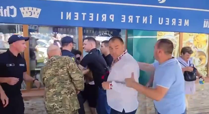 Protest violent la Peresecina // Mai mulți membri ai grupării „ȘOR”, cercetați penal