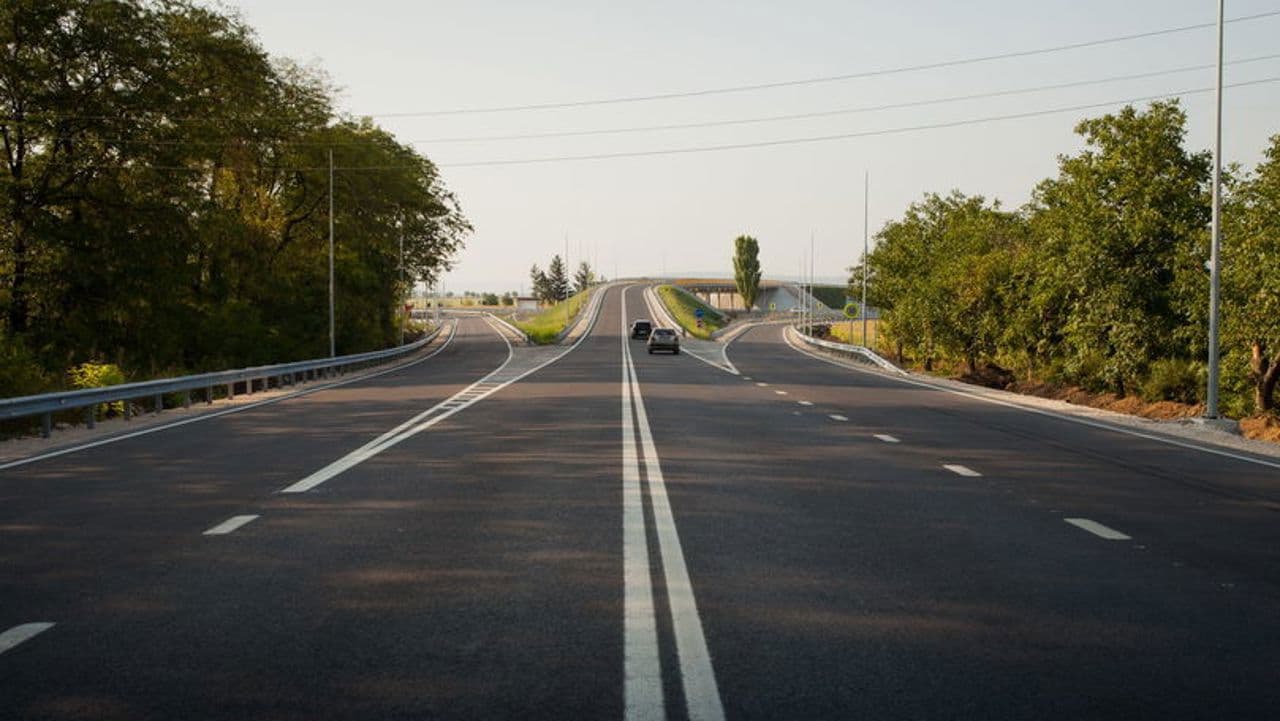 Reabilitarea drumurilor regionale: Progres de 20% în proiectele începute în 2025