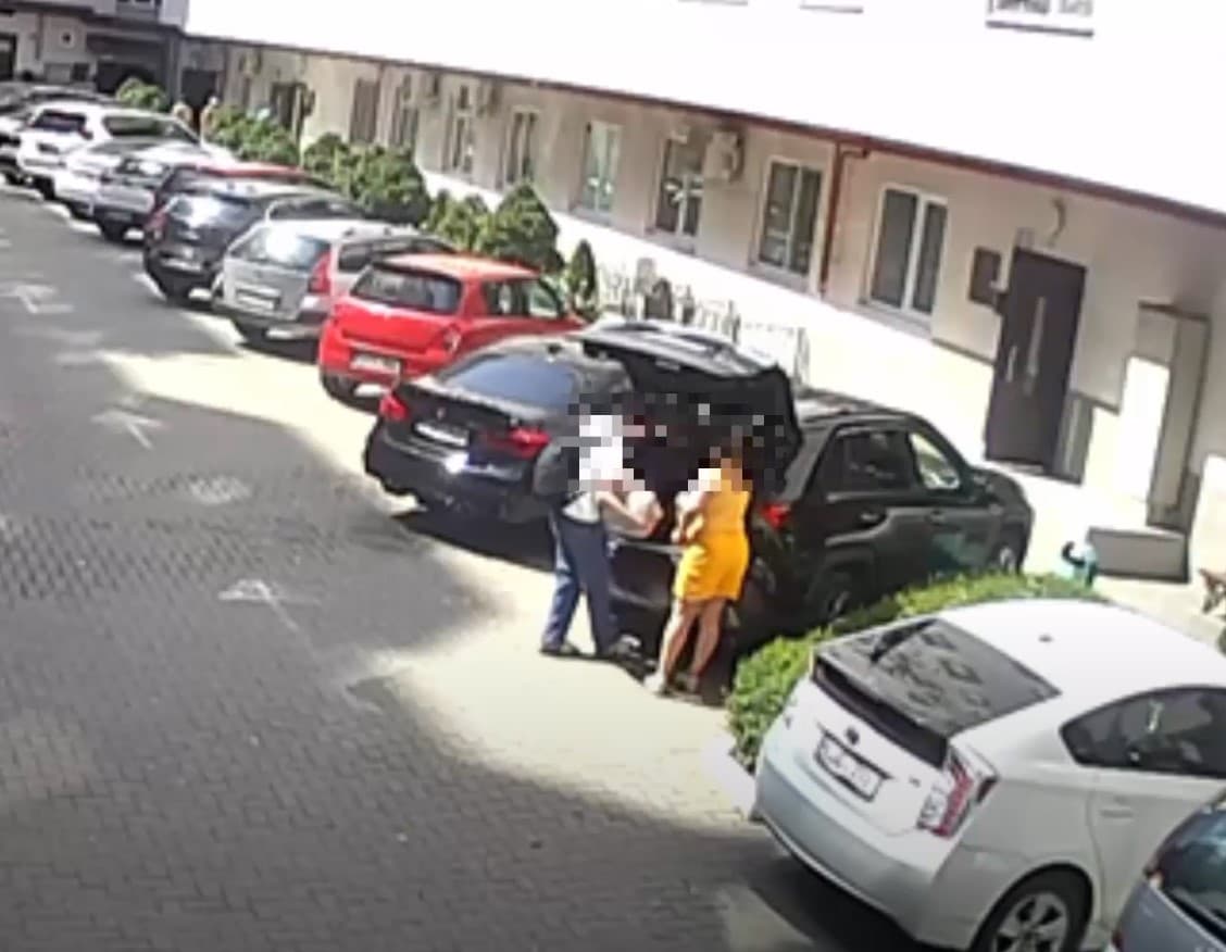 VIDEO // Droguri în valoare de 6 milioane lei, ridicate de polițiști. Patru persoane, cercetate penal