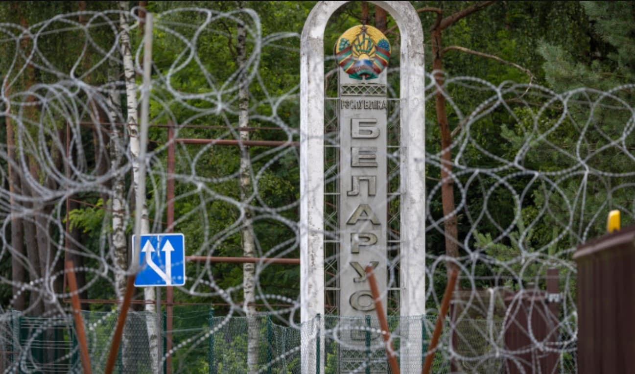 Regimul lui Lukașenko a trimis mii de migranți ilegali la granița cu Polonia