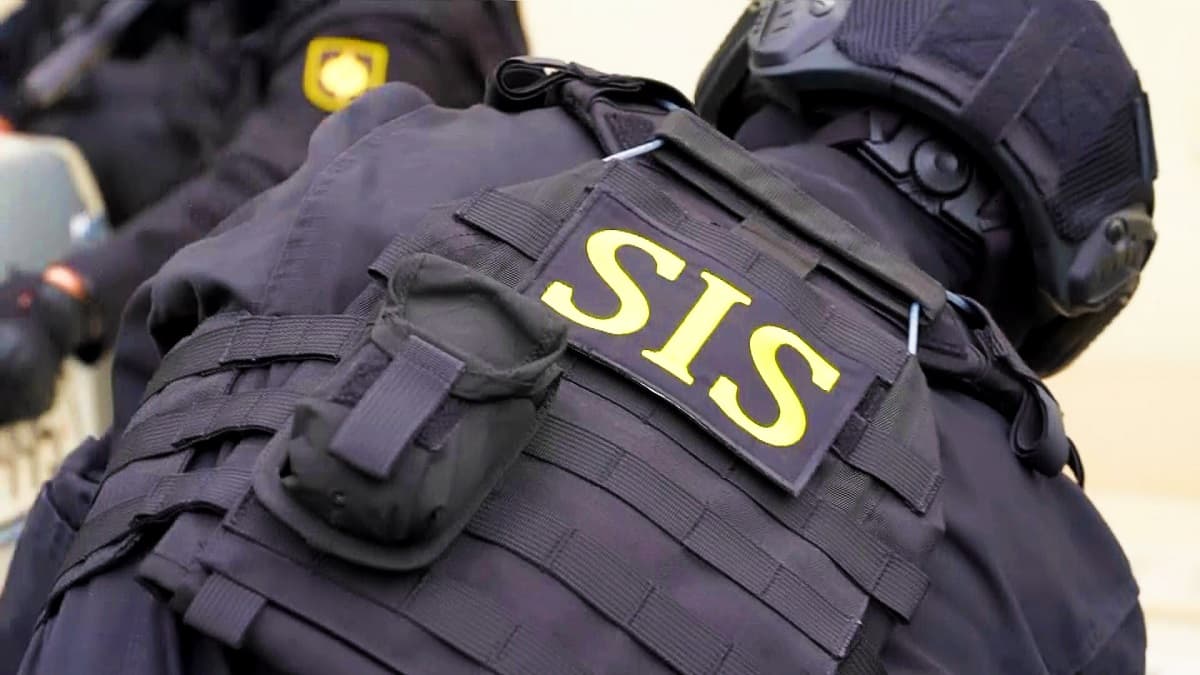 Fost înalt funcționar de la SIS, acuzat de divulgarea secretelor de stat, arestat în România