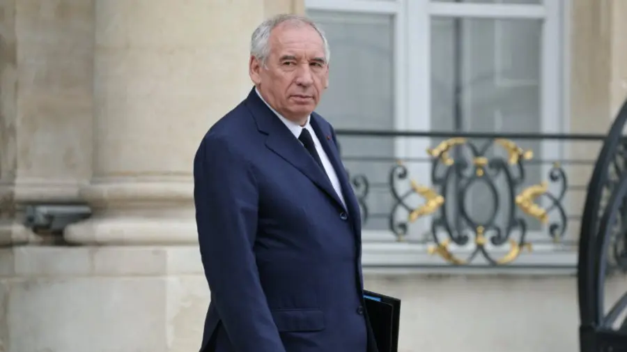 Franța // Guvernul Bayrou a pierdut votul de încredere: premierul își va prezenta demisia