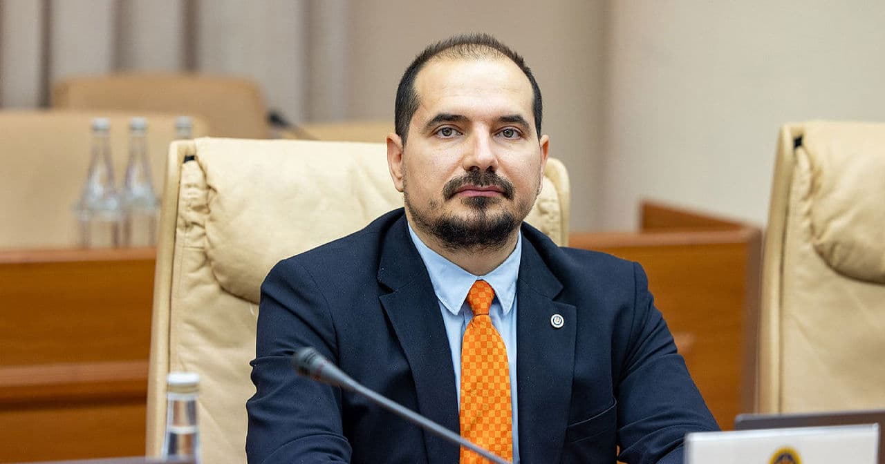 DOC // Ministrul Muncii își ia concediu de opt zile pentru a se implica în alegeri