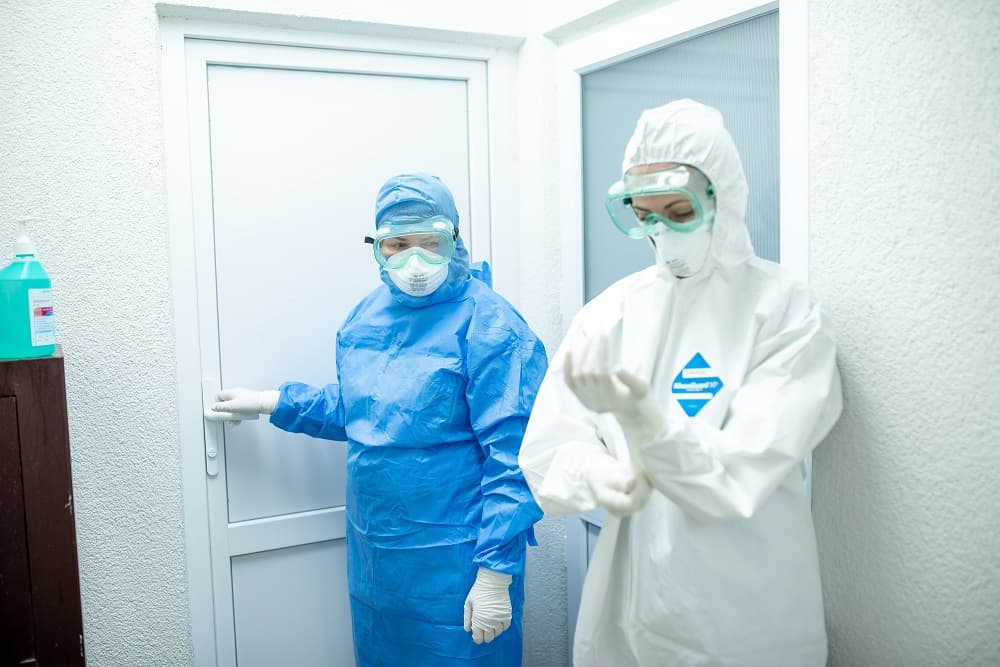 Cresc cazurile de COVID-19. Peste o treime din contaminați sunt copii