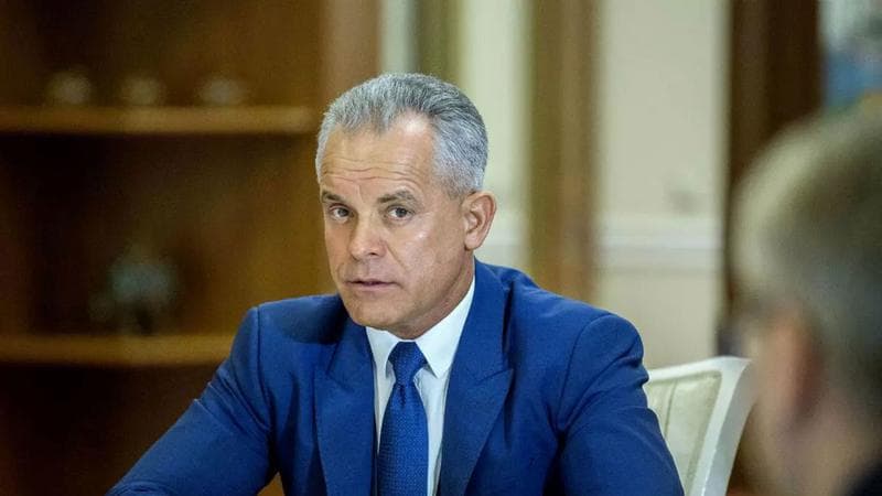 Dosarul „furtul miliardului” // Procurorii cer ca Plahotniuc să fie judecat separat de bancheri. Instanța i-a oferit avocat din oficiu