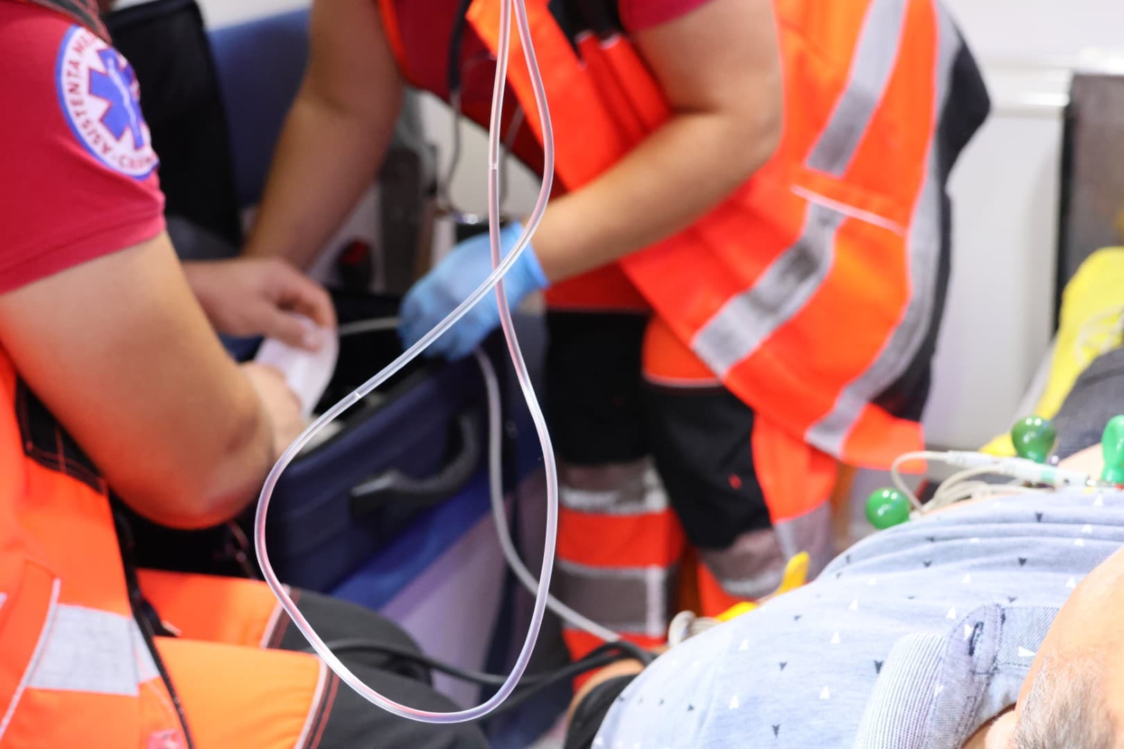 Accident grav la Orhei. O șoferița, lovită de un BMW după ce a rămas blocată pe banda de circulație